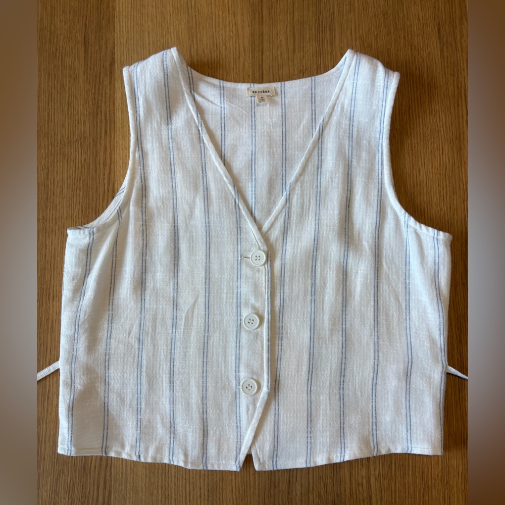En Creme White and Blue Striped Tank Top Vest